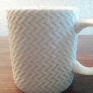 Textured White Ceramic Coffee Mug - Classic Home Dining